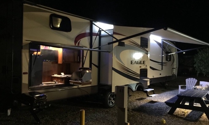 Hollister House | Amazing RV trailer in charming Hollister! Large and very roomy!
