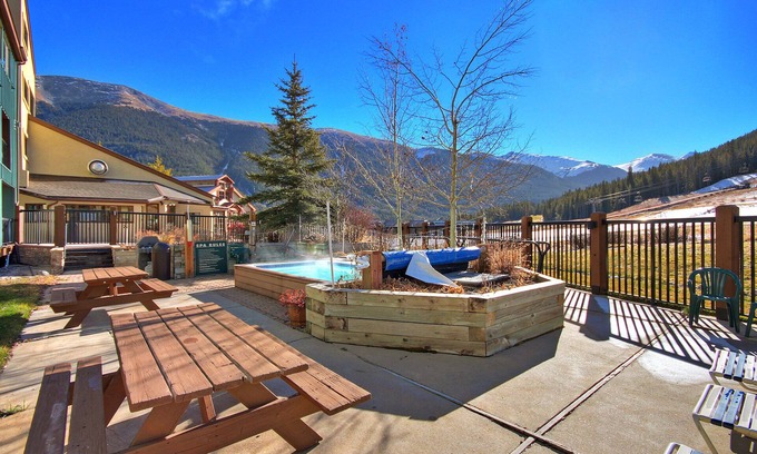 East Village at Copper Condo | Amazing Ski in-out Condo With Mountain Views - FP114 by RedAwning