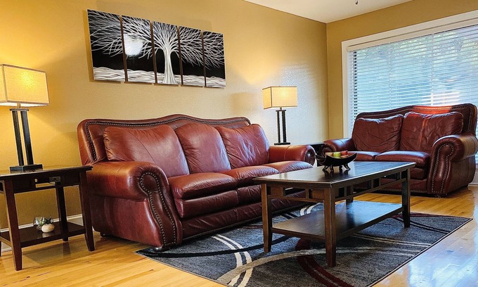 Pine Bluff House | "Amazing Southern Stay"