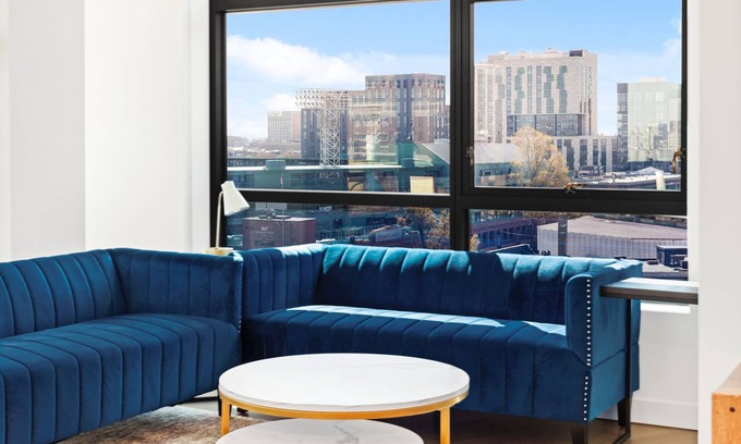 Fenway–Kenmore Apartment | Amazing spacious city view 2bed 2 bath unit fenway