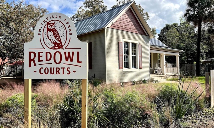 Smithville Apartment | Amazing studio at Red Owl Courts