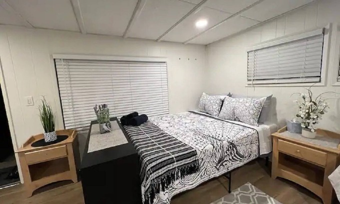 Riverside House | Amazing Studio with fast WI-Fi