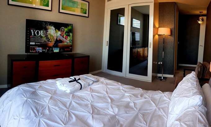 Stratford and New Town Apartment | Amazing sub-penthouse on the Heart of Stratford .Host of Olympics games 2012 .