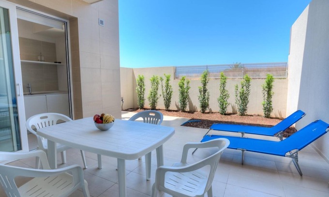 Marina di Ragusa Apartment | Amazing two bedroom ground floor apartment