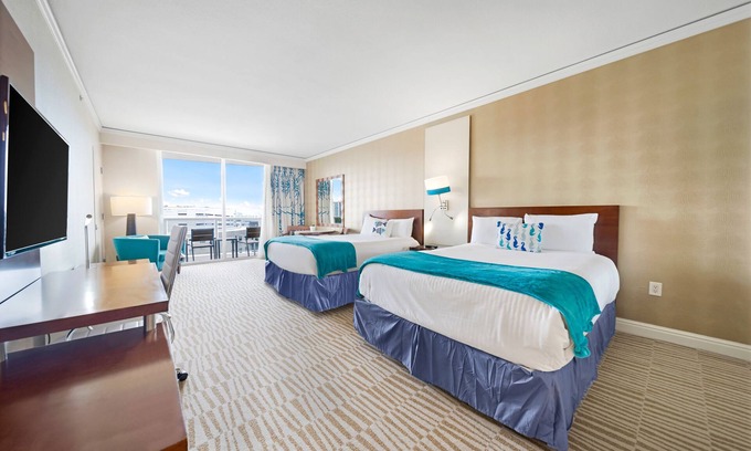 Sunny Isles Beach Apartment | ★ Amazing Unit in an Exclusive Luxury Beach Resort