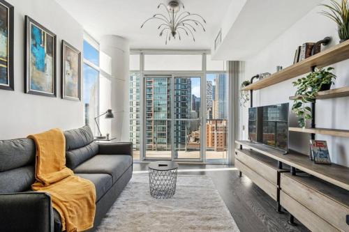 Old Town Apartment | Amazing View 2BR St Lawrence Market Condo, Downtown Toronto