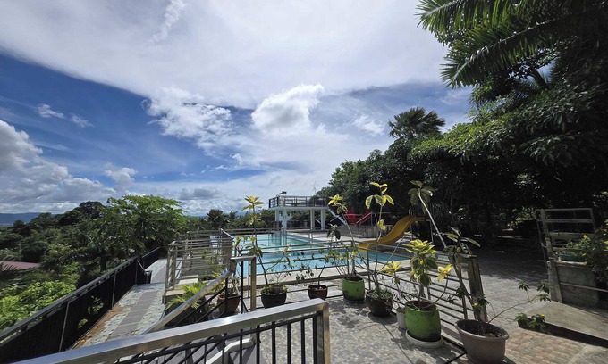 Mabitac Hotel | Amazing View Mountain Farm Resort