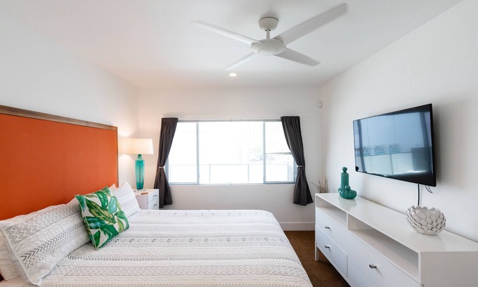 Warm Sands Apartment | Amazing view! Upscale Palm Springs Getaway!