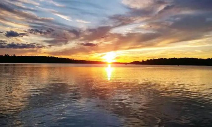 Lake Tomahawk Condo | Amazing Views! 2 BR 8-person Condo overlooking Lake Tomahawk, Dock Slip included
