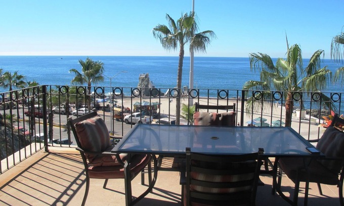 Balcones de Loma Linda Condo | AMAZING VIEWS! Centro Historico Ocean View 2 bed / 2 bath 1800 sq. ft.