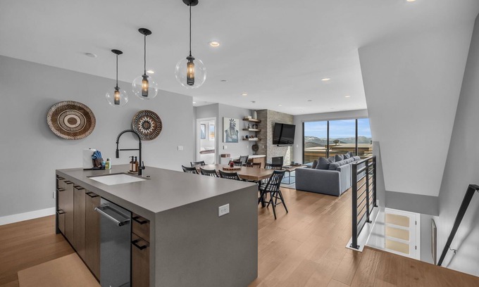 Hideout House | Amazing Views | Garage | Deer Valley Ski