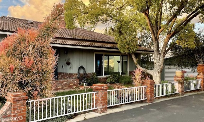 Fletcher Hills House | Amazing views, Spacious house, Large enclosed yard
