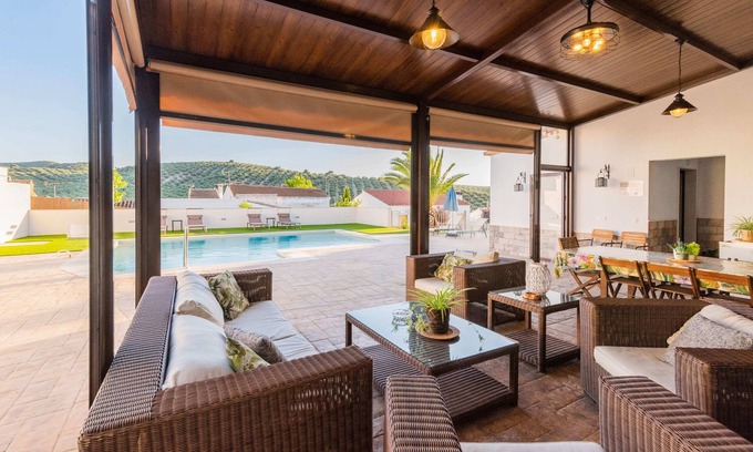 Rute Villa | Amazing villa in the south of Córdoba: In the heart of Andalusia!