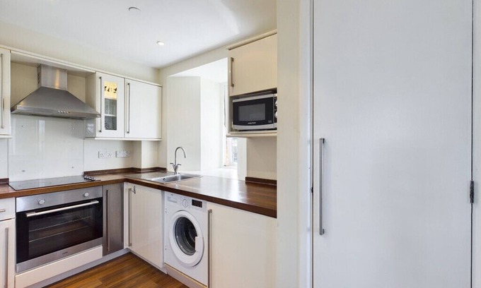 Coulsdon House | Amazing water tower near to London and the South Downs.