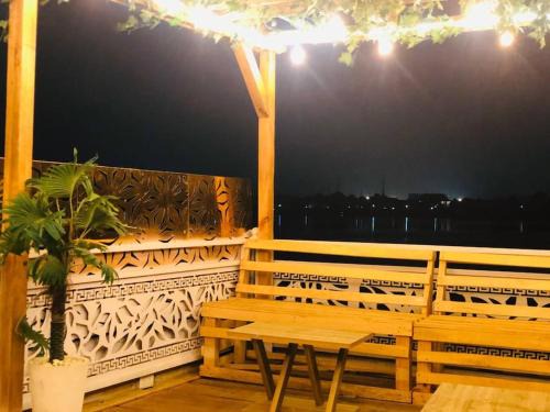 Ikotun Apartment | Amazing Waterfront 1-Bed Apt With 24HRS PWR And Fast Wi-Fi