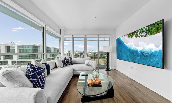 Downtown Apartment | Amber Drift Sophisticated Penthouse Panoramic Coastal Views Ocean