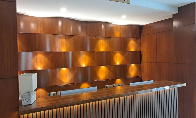 Nungambakkam Hotel | Amber Hotel Nungambakkam