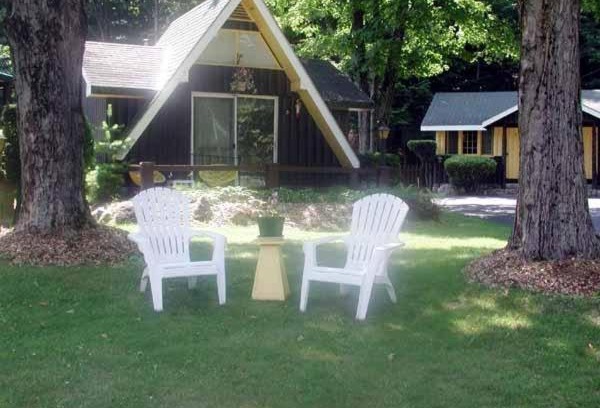Lake George House | Amber Lantern Two-Bedroom Cottage