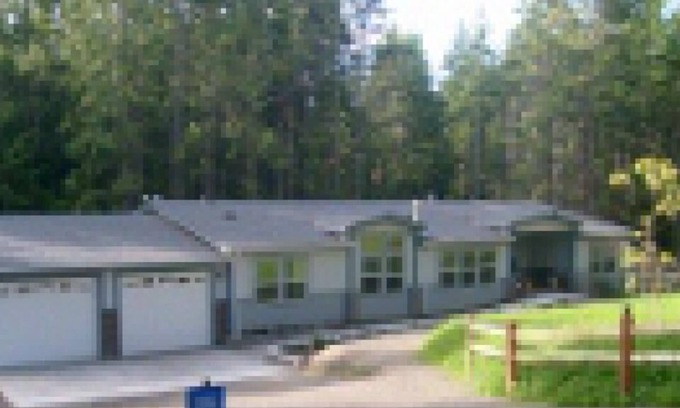 Adelma Beach Bed & Breakfast | Amber Lights Bed and Breakfast