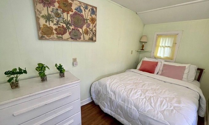 Bobcaygeon Cottage | Ambleside: 1-Bedroom Cottage #3