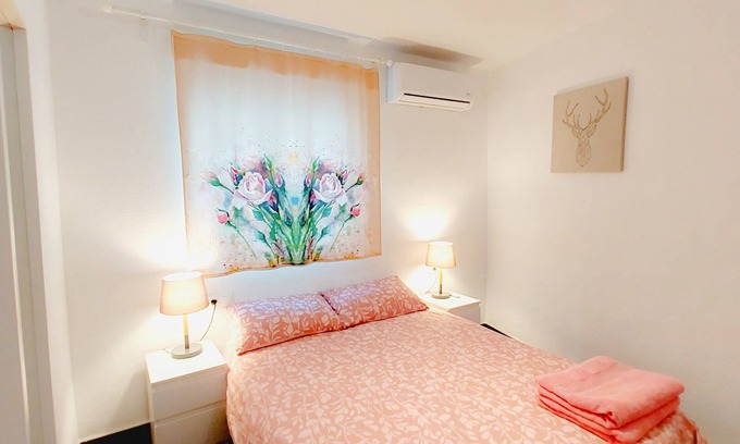 Murcia Apartment | Amelie accommodation with free Wi-Fi