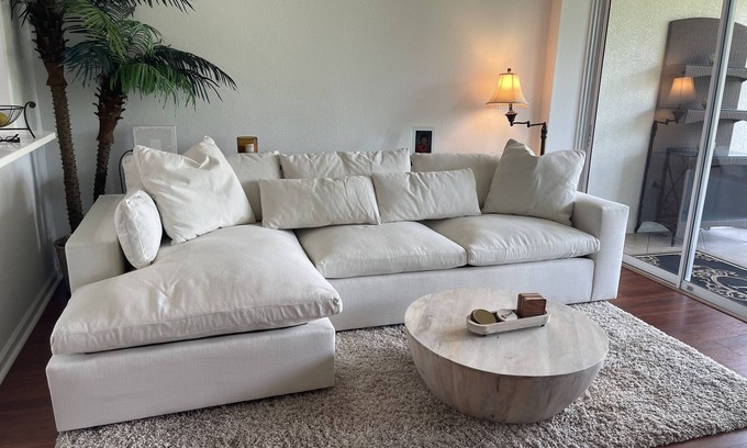Naples Condo | Amenity-filled golf course community. Restaurants, pools, fitness/spa near Marco