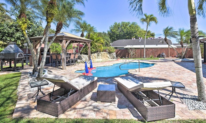 Weston House | Amenity-Packed Sunrise Home w/ Outdoor Pool!