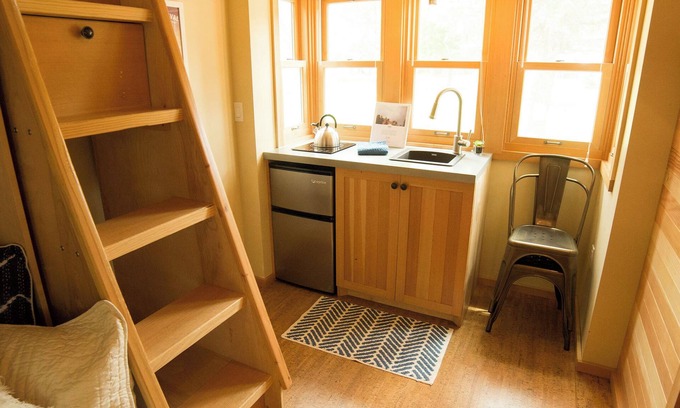 Lyons Resort | American Aspen – Experience Tiny Living at Its Coziest Near Estes Park & Boulder