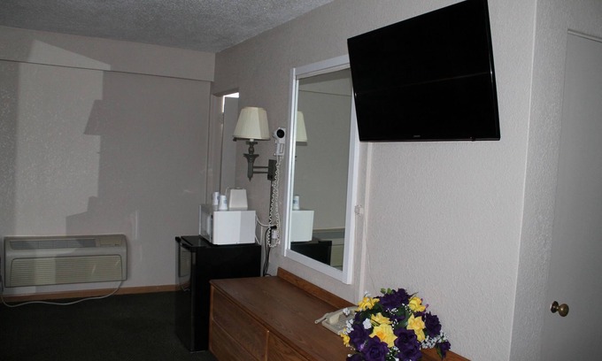 Rock Island Hotel | American Motor Inn