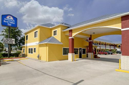 Baytown Hotel | Americas Best Value Inn-Baytown