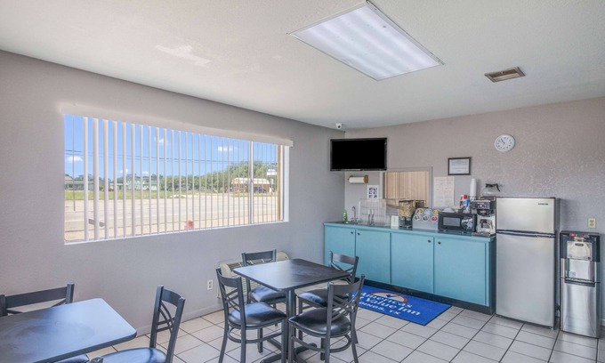Giddings Hotel | Americas Best Value Inn Giddings