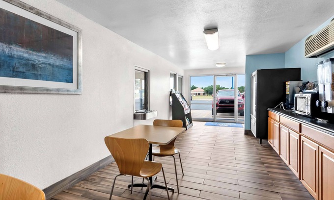 Stillwater Hotel | Americas Best Value Inn Stillwater
