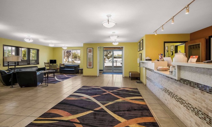 La Grande Hotel | Americas Best Value Sandman Inn