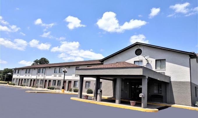 West Frankfort Hotel | Americas Best Value Inn West Frankfort