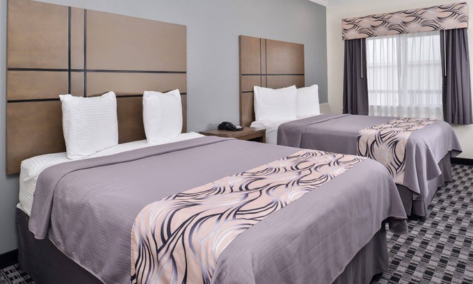 Humble Hotel | Americas Inn and Suites IAH North