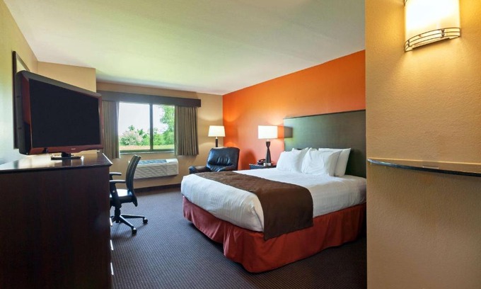 Algona Hotel | AmericInn by Wyndham Algona