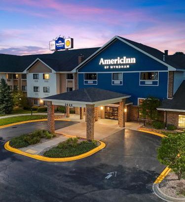Bellevue Hotel | AmericInn by Wyndham Green Bay East