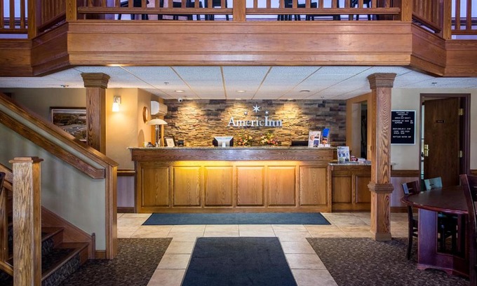Howard Hotel | AmericInn by Wyndham Green Bay West