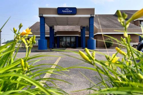Marshfield Hotel | AmericInn by Wyndham Marshfield