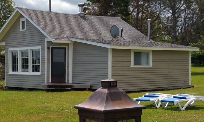 Lorneville Cottage | Amherst Shore Country Inn Cottage