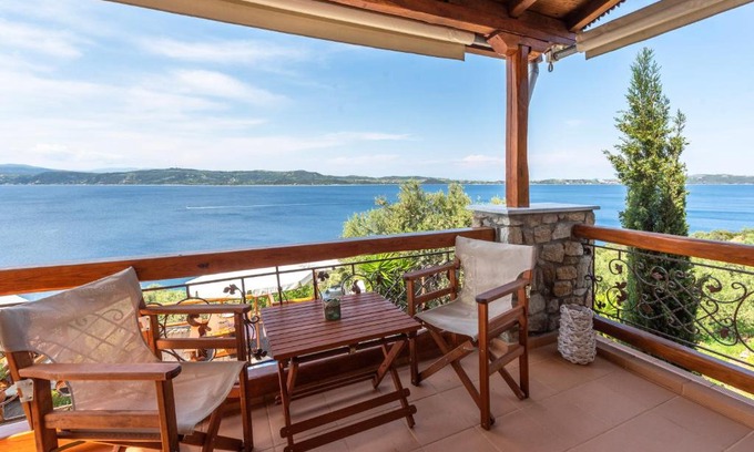 Aristotelis House | Ammou Area