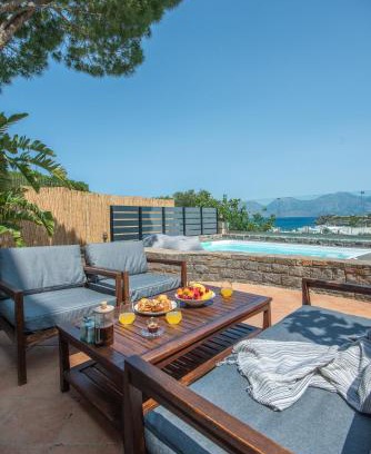 Ammoudara Apartment | Ammoudara Hill Luxury Apartment with Jacuzzi and Heated Pool