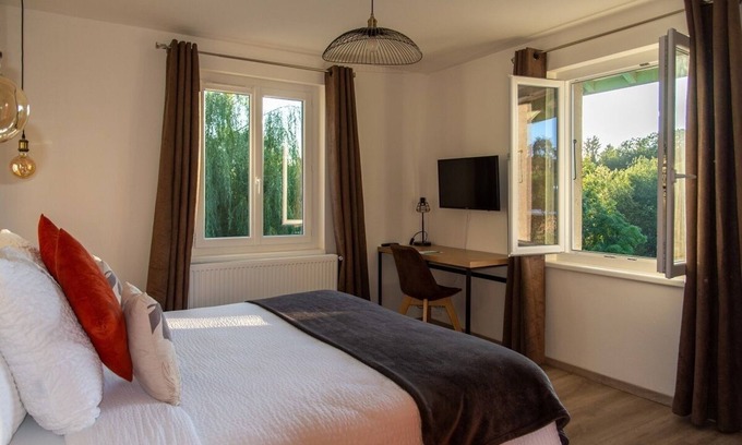 Saint-Paul-en-Chablais House | Amodo Lodge - PODZIM Room