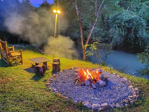 Khlong Sok Resort | Amornkeeree Khao Sok Camping