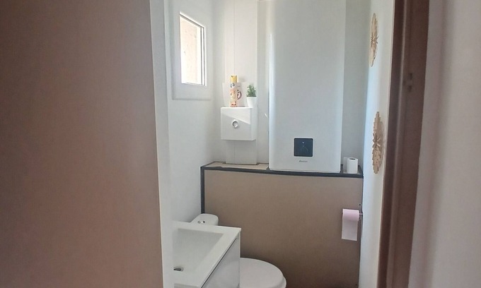 Fabregues House | Amouratcha guest room