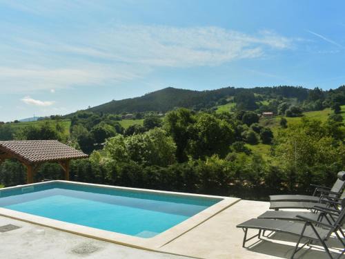 Puente Viesgo House | Amplia casa con piscina y zona de juegos