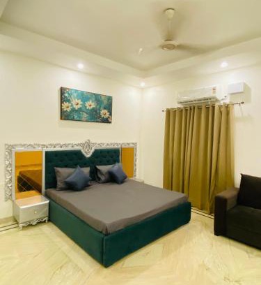 Udyog Vihar House | Amrit Villa