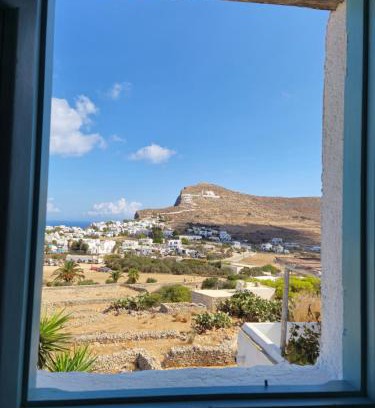 Chora Folegandros House | Amygdaliá - Chora view house