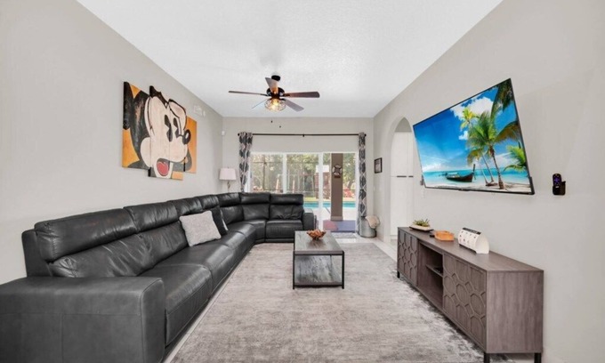 Crescent Lakes Villa | Amzing 4 Bedroom Pool Home Close to Disney