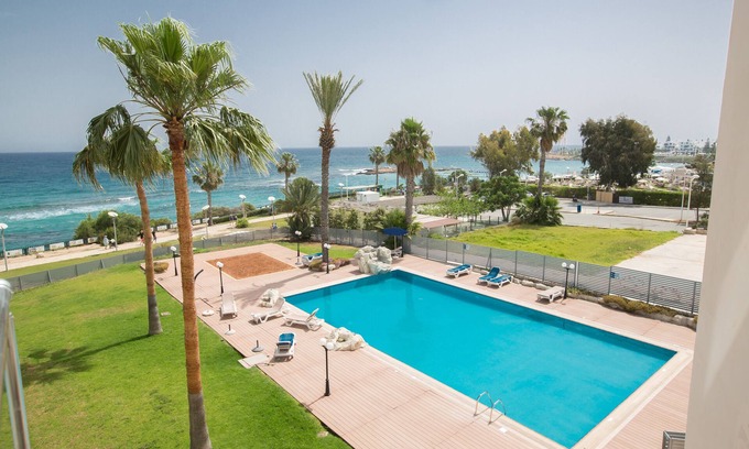 Protaras Cottage | An apartment that sleeps 6 guests in 3 bedrooms